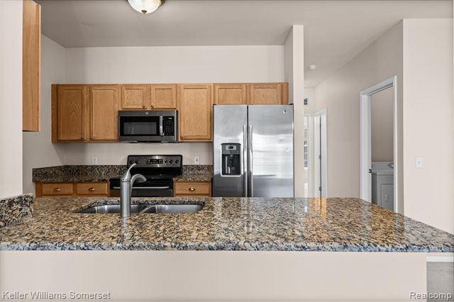 1128 Alameda Boulevard, Troy, MI 48085