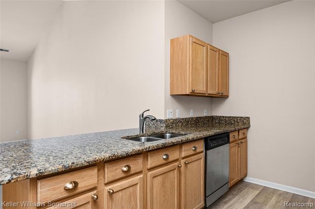 1128 Alameda Boulevard, Troy, MI 48085