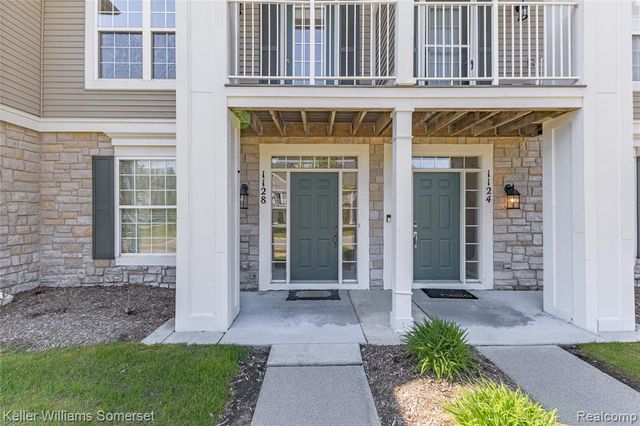 1128 Alameda Boulevard, Troy, MI 48085