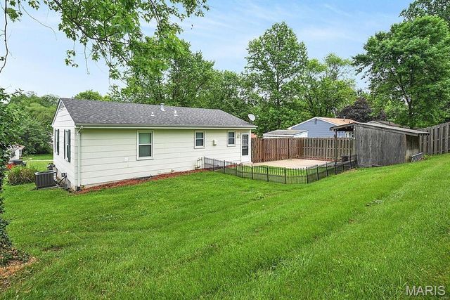 28 Pamela Drive, St Charles, MO 63303