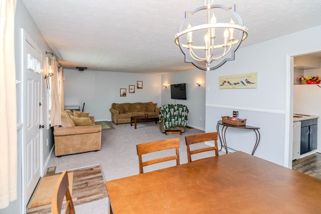 1325 Brush Creek Road, Clay City, KY 40312