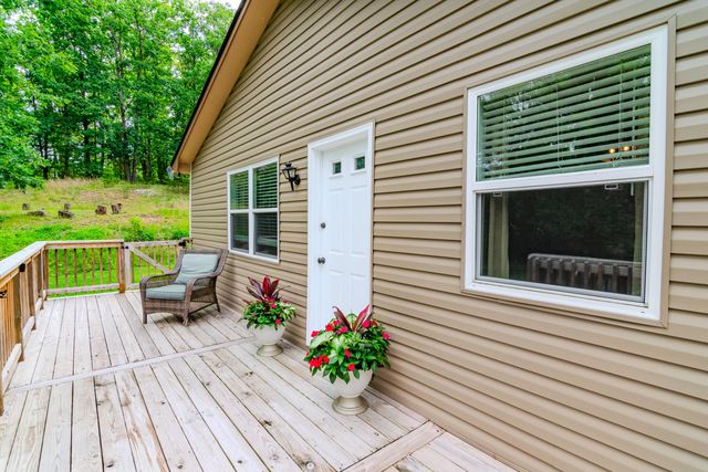 1325 Brush Creek Road, Clay City, KY 40312
