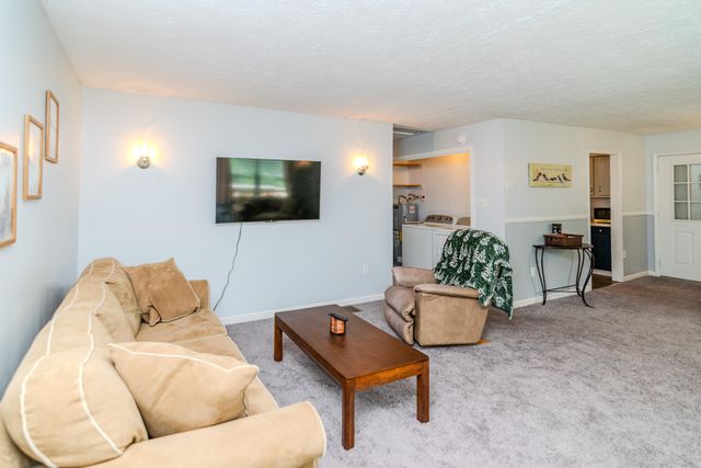 1325 Brush Creek Road, Clay City, KY 40312