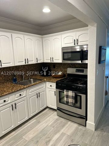 8600 SW 67th Ave 944, Pinecrest, FL 33156