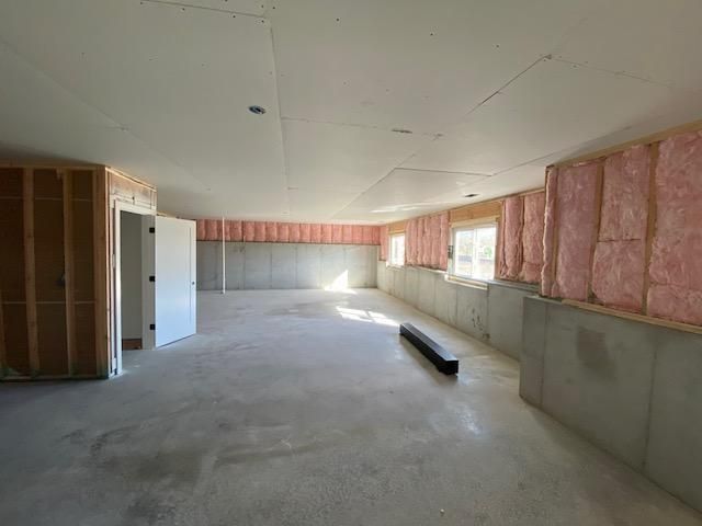 20683 Skyview Lane, Spring Hill, KS 66083
