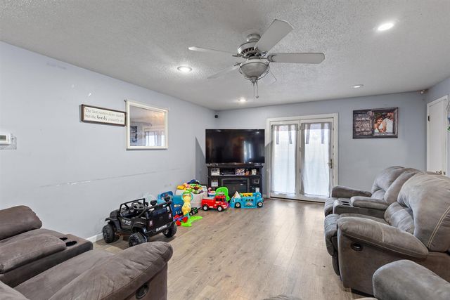 260 Renfrew Avenue, Adrian, MI 49221