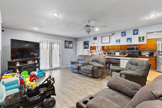 260 Renfrew Avenue, Adrian, MI 49221