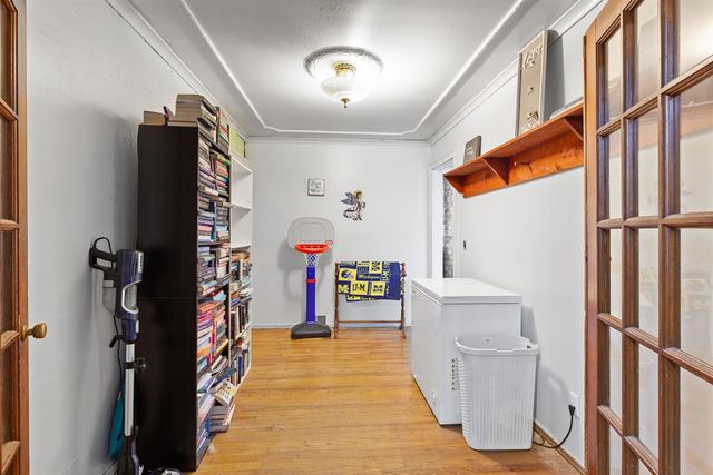 260 Renfrew Avenue, Adrian, MI 49221