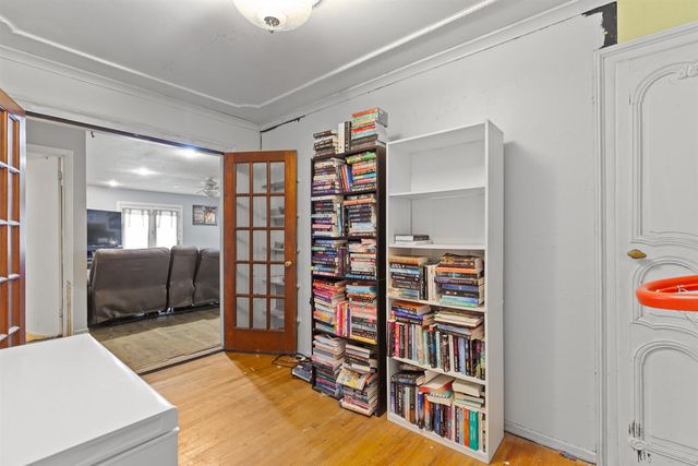 260 Renfrew Avenue, Adrian, MI 49221