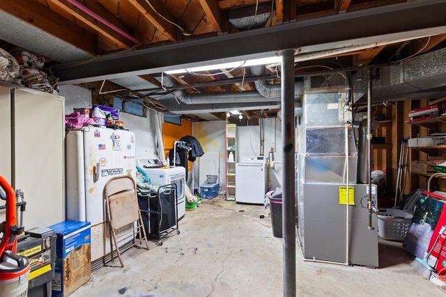 260 Renfrew Avenue, Adrian, MI 49221