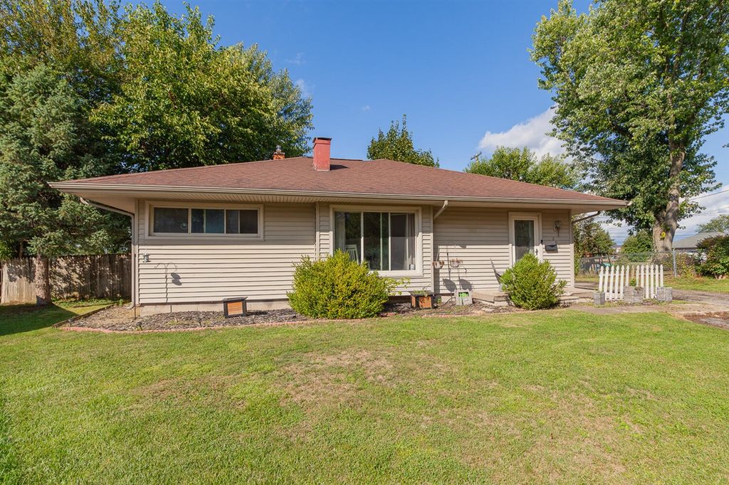 260 Renfrew Avenue, Adrian, MI 49221