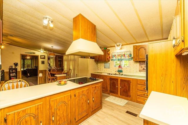 1064 Martin Griffeth Road, Hull, GA 30646