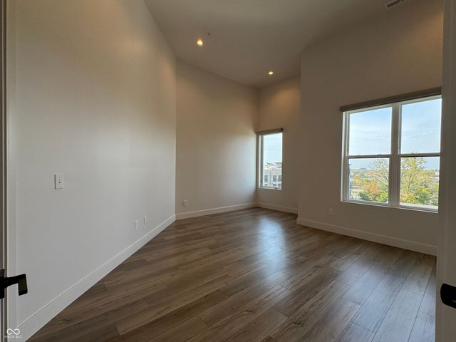 1155 S Rangeline Road 503, Carmel, IN 46032