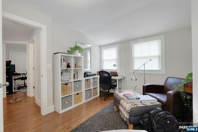 15 Lynne Avenue, Hawthorne, NJ 07506