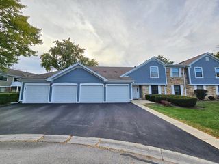 314 Wildberry Court B2, Schaumburg, IL 60193