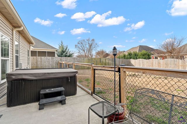 111 Montrose Lane, Centerville, GA 31028