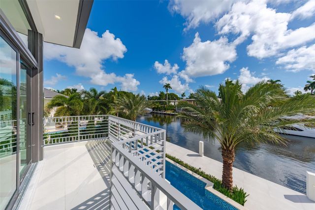 24 Fiesta Way, Fort Lauderdale, FL 33301