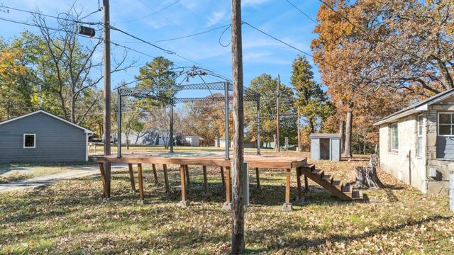 35606 Sportman Road, Ketchum, OK 74349