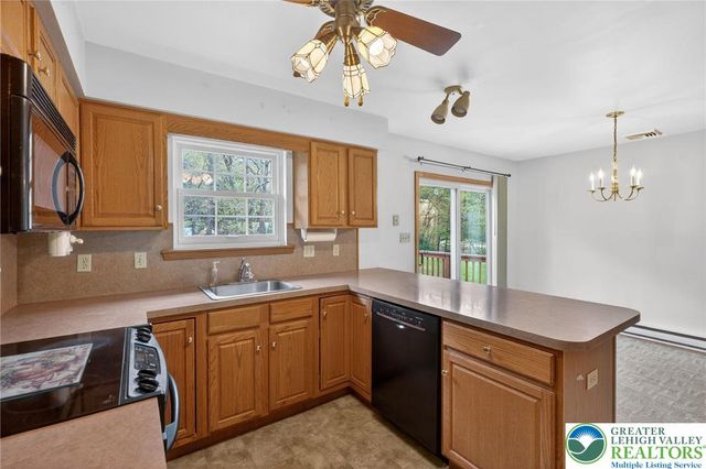 1006 Burger Hollow Road, Polk Twp, PA 18058