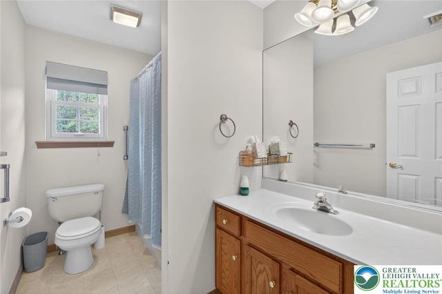 1006 Burger Hollow Road, Polk Twp, PA 18058