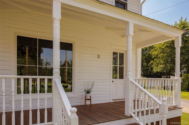 18 James Street, Rhinebeck, NY 12574