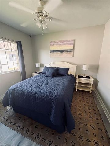 685 Luisa LN # 4, Naples, FL 34104