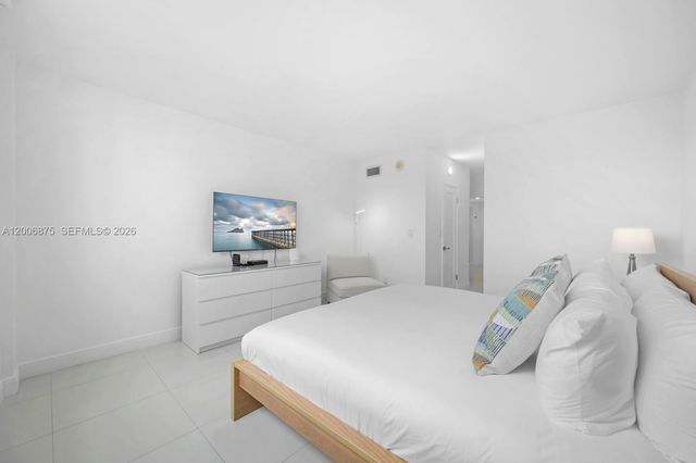 19370 Collins Ave 1122, Sunny Isles Beach, FL 33160