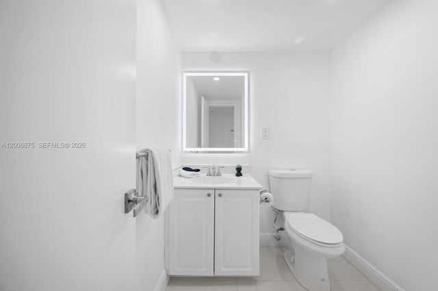 19370 Collins Ave 1122, Sunny Isles Beach, FL 33160