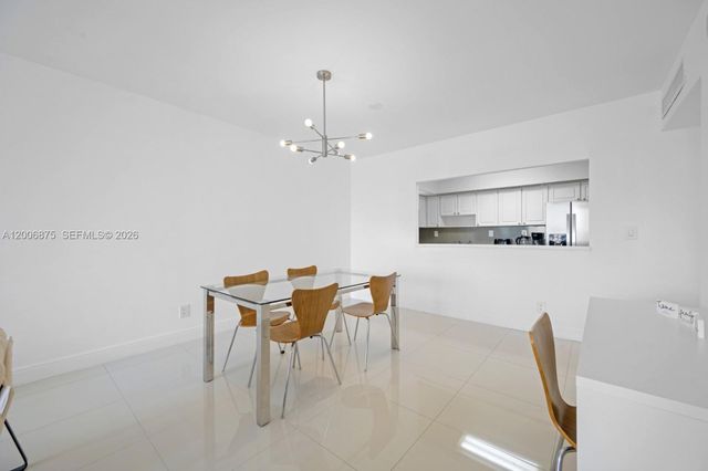19370 Collins Ave 1122, Sunny Isles Beach, FL 33160