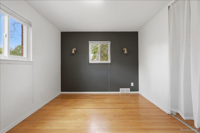28146 Park Court, Madison Heights, MI 48071