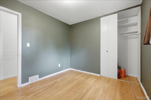 28146 Park Court, Madison Heights, MI 48071