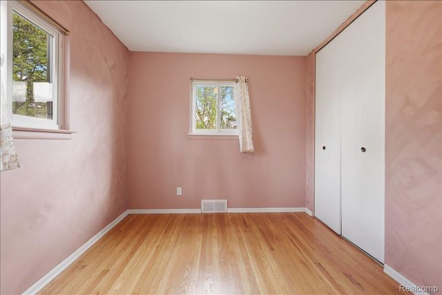 28146 Park Court, Madison Heights, MI 48071