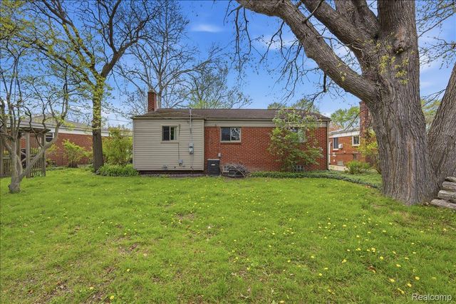 28146 Park Court, Madison Heights, MI 48071