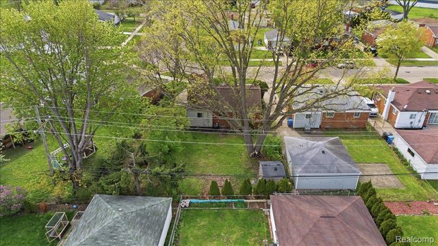 28146 Park Court, Madison Heights, MI 48071