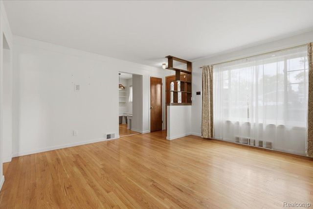 28146 Park Court, Madison Heights, MI 48071