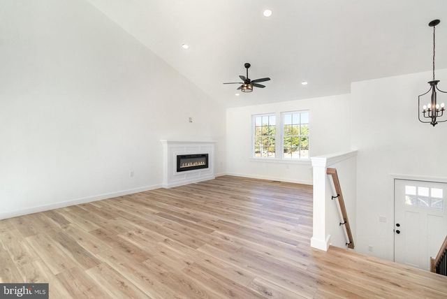 120 VALLEY, Carlisle, PA 17015