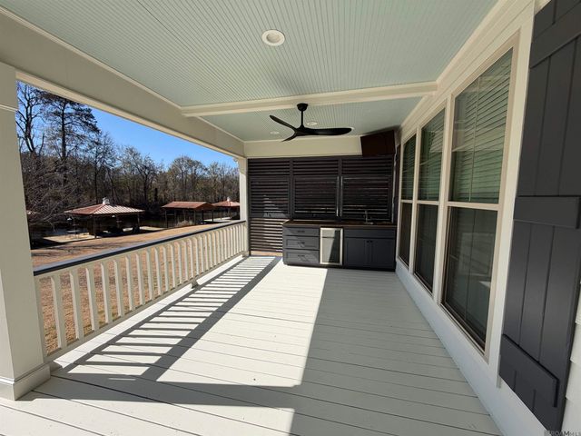 5715 Island Rd, Jarreau, LA 70749