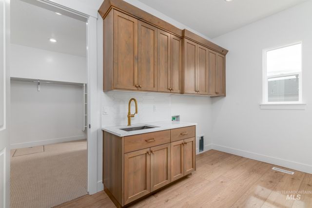 2716 N Leatherwood Pl, Star, ID 83669