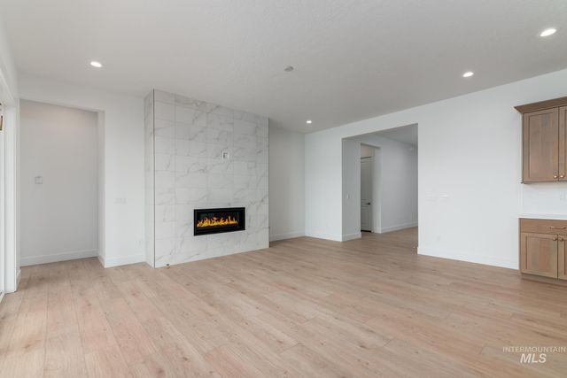 2716 N Leatherwood Pl, Star, ID 83669