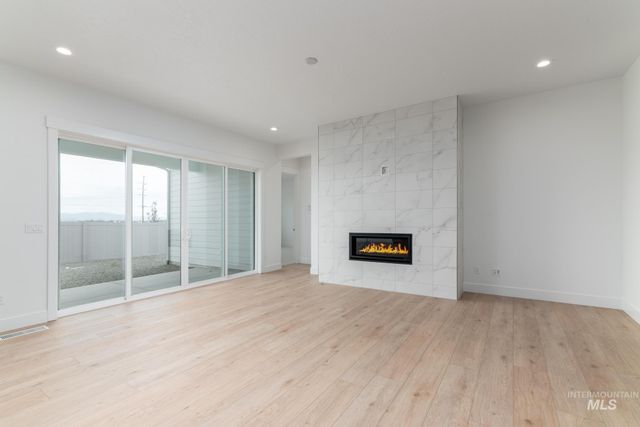 2716 N Leatherwood Pl, Star, ID 83669