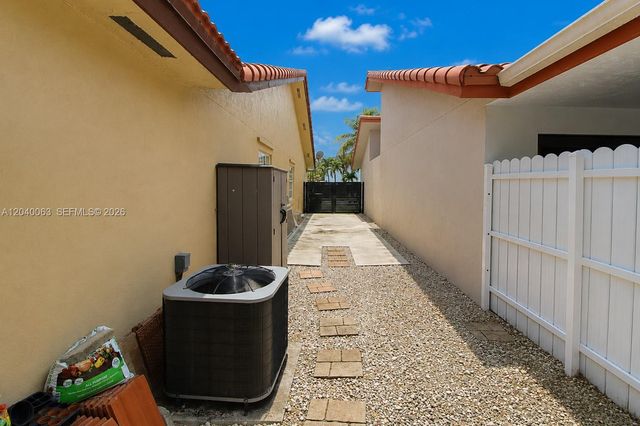 7743 SW 157th Place, Miami, FL 33193