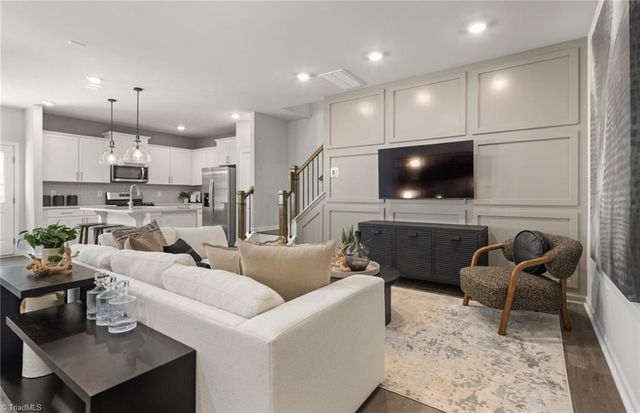 934 Poets Walk Road, Whitsett, NC 27377