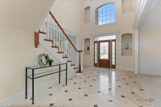 14805 Creekside Path, Libertyville, IL 60048