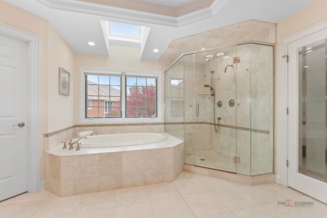 14805 Creekside Path, Libertyville, IL 60048