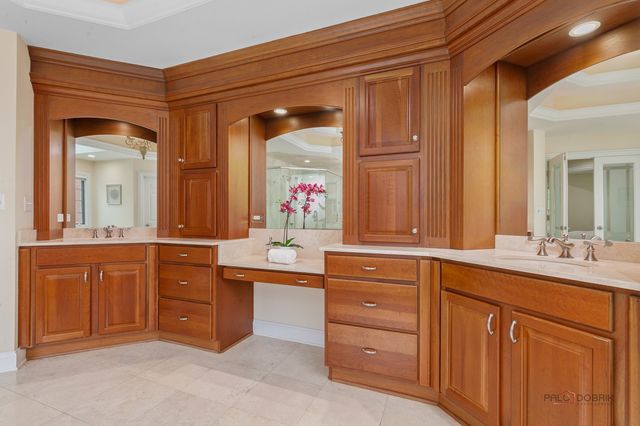 14805 Creekside Path, Libertyville, IL 60048