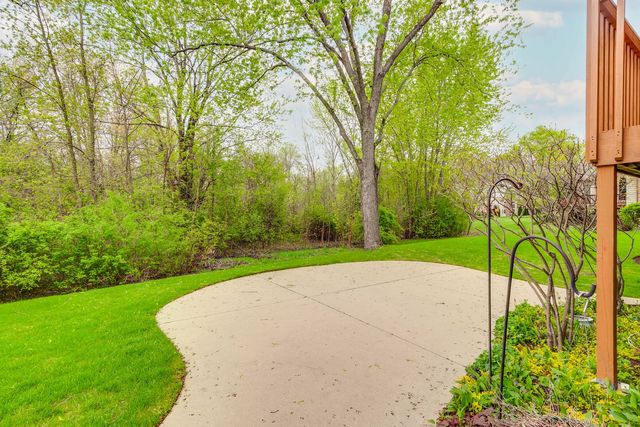 14805 Creekside Path, Libertyville, IL 60048