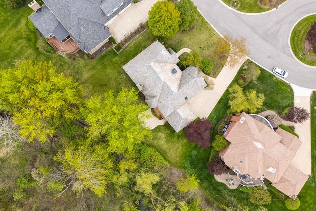 14805 Creekside Path, Libertyville, IL 60048