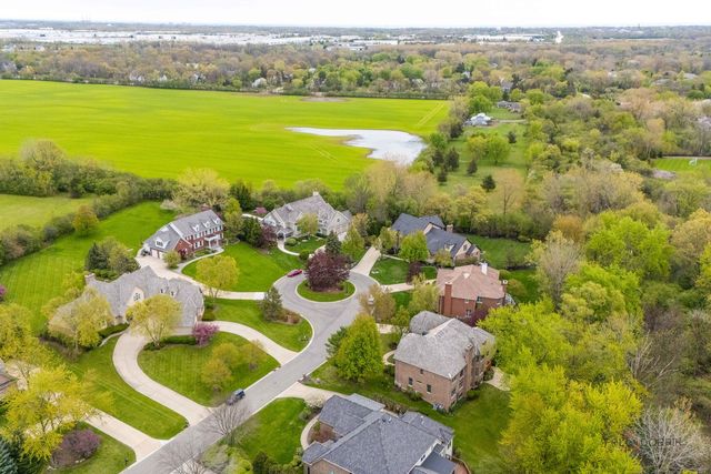 14805 Creekside Path, Libertyville, IL 60048