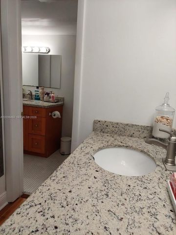 486 NW 165th St Rd B-103, Miami, FL 33169