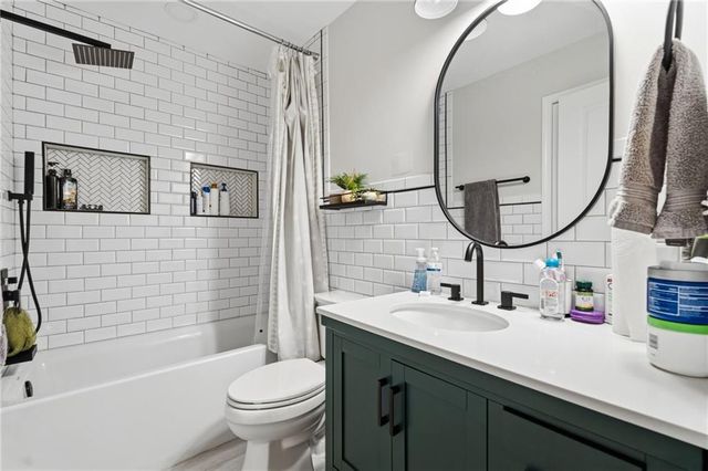 3950 Madison Bridge Drive, Suwanee, GA 30024